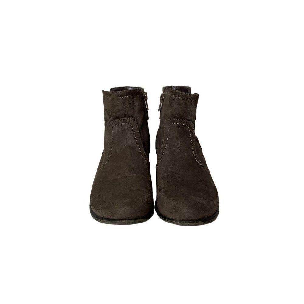 Unisa Women Brown Ankle Boots Size 8.5 bucles on the side